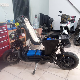Bengkel layanan service motor gede, motor mesin umum, motor listrik dan sepeda listrik