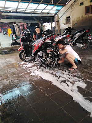 Dj steam cuci motor