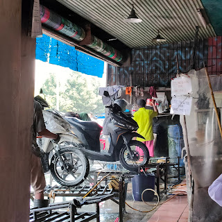 Steam MOMO Mobil Motor