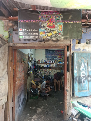 TWO SS Garage