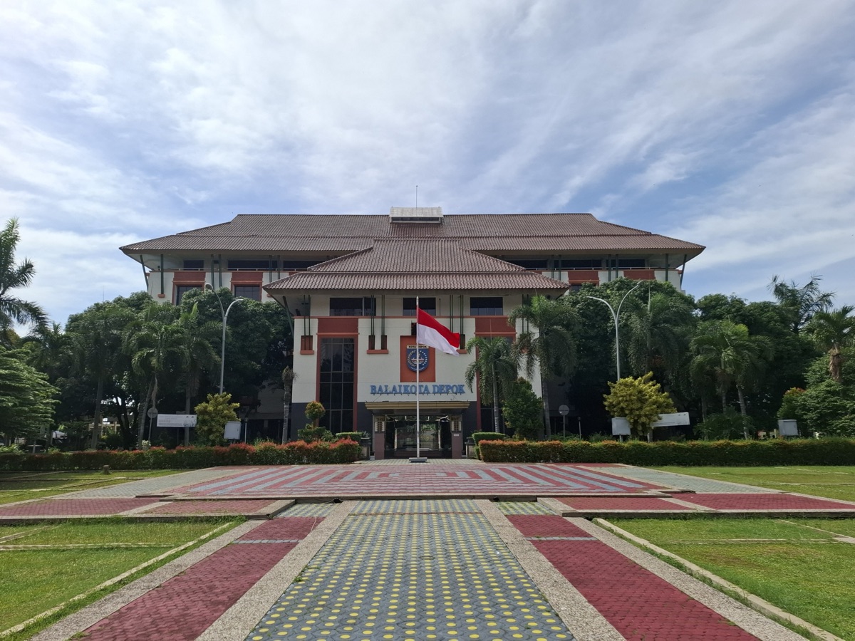 Foto Depok — Kota satelit + pendidikan
